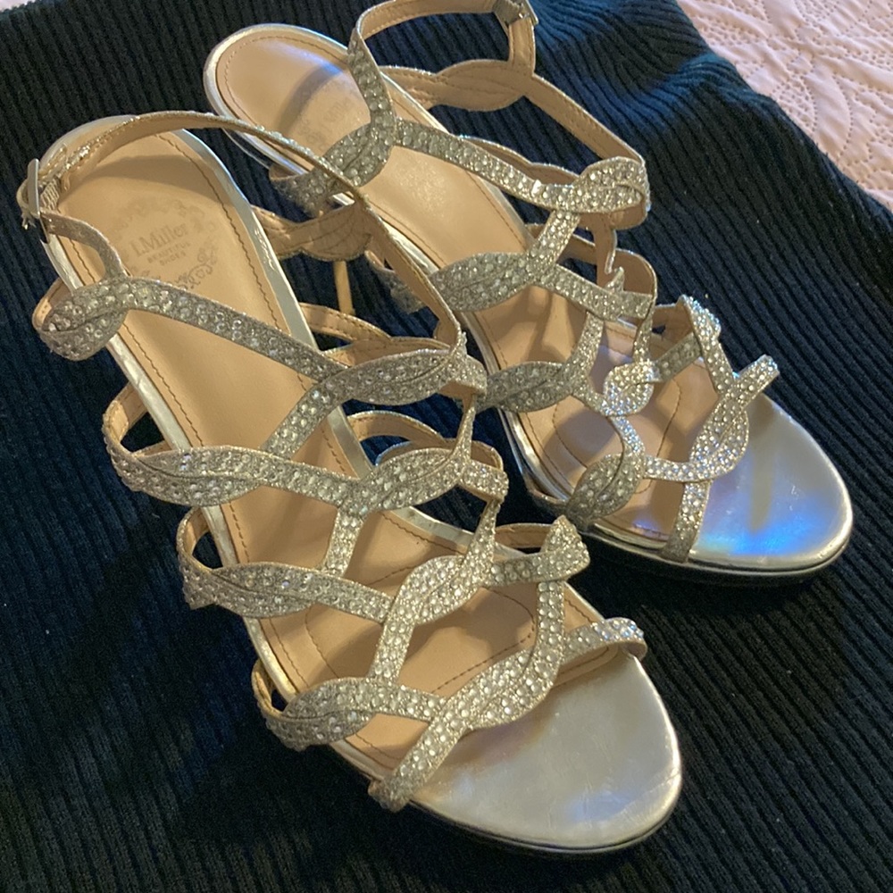 Shoes - Picture 2 of 9